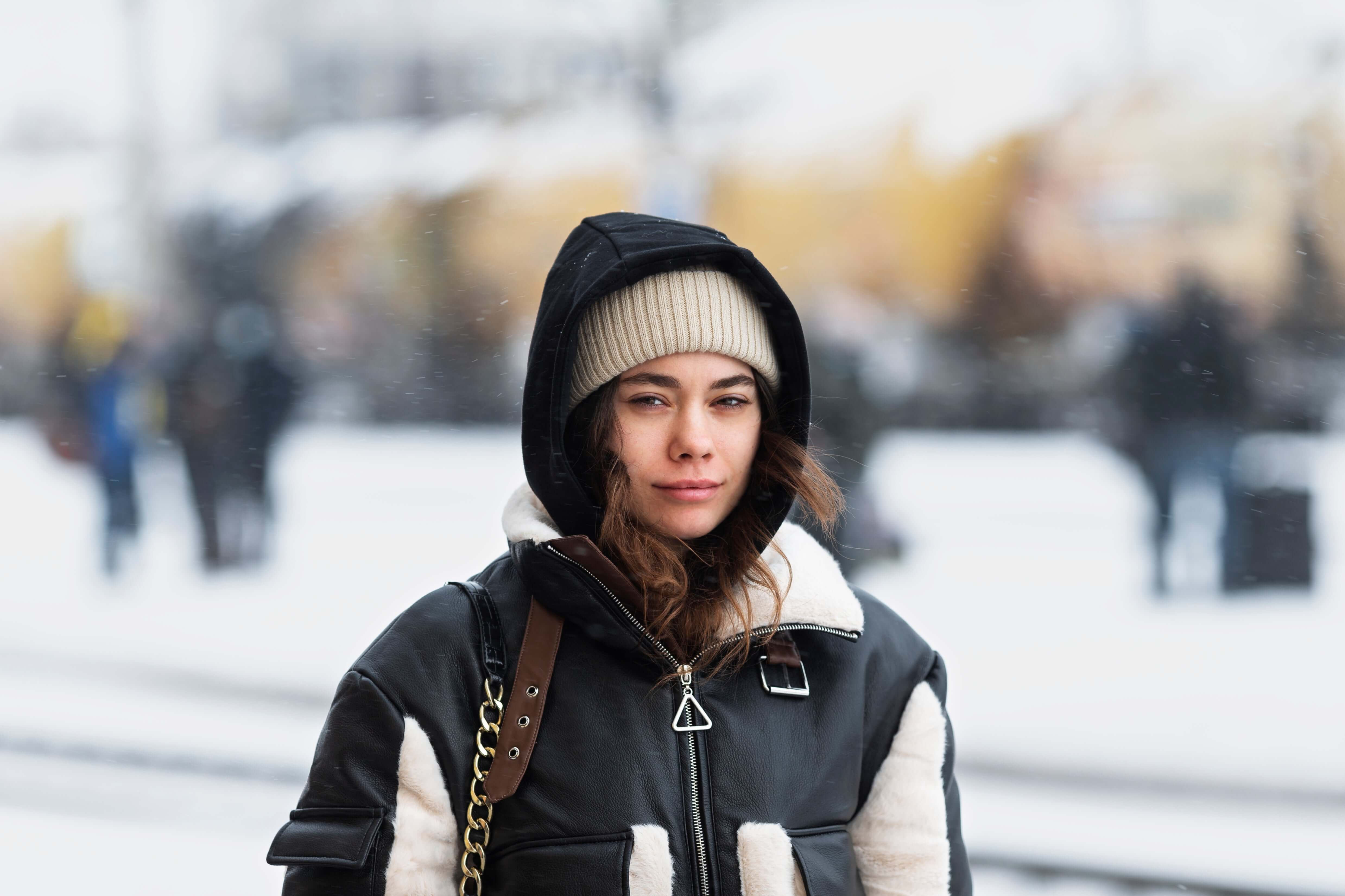 Ropa Esencial para el Invierno: Guía Completa 2025 - tugranalmacen.com