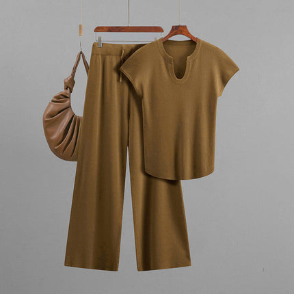 Conjunto de punto con cuello en U y manga corta