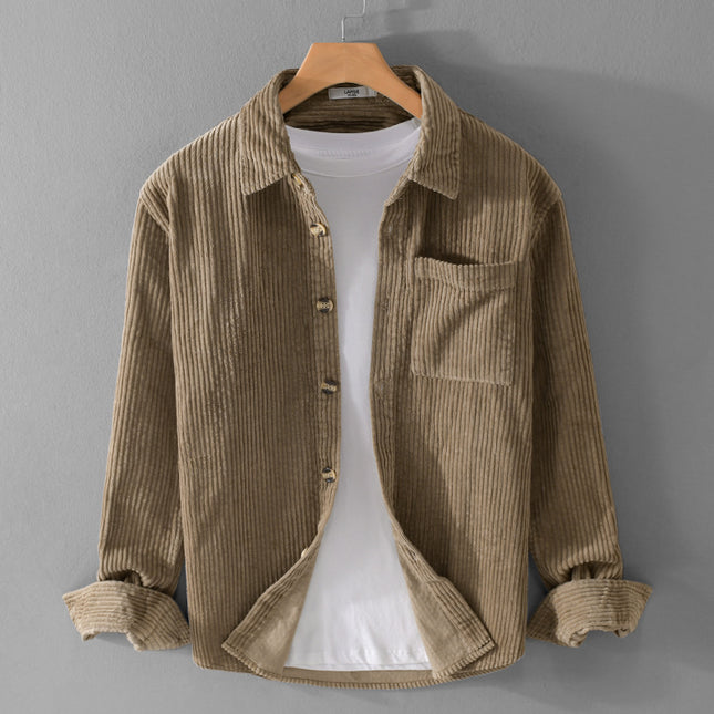 Camisa de pana de manga larga sencilla e informal