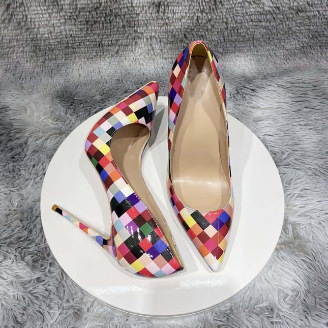 Zapatos de tacón alto a cuadros multicolor para mujer, estilo elegante, material sintético brillante