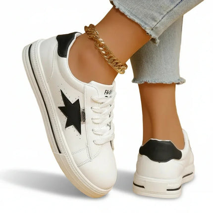 Zapatillas deportivas Star con cordones y punta redonda