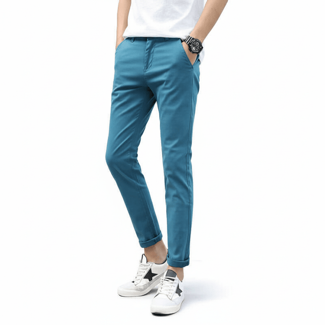 Pantalón casual MRMT de color negro