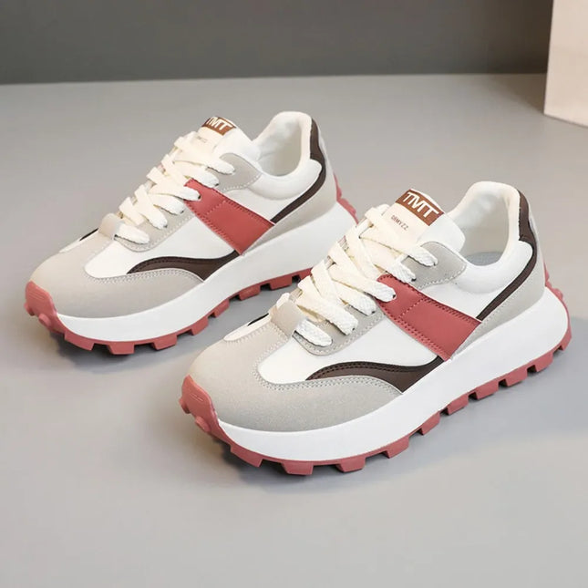 Zapatillas Urban TMT deportivas blancas con detalles rosa y gris, material sintético y estilo casual