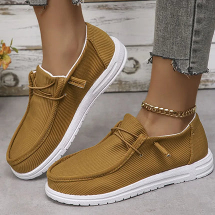 Mocasines de lona con punta redonda, color marrón, estilo casual, suela blanca