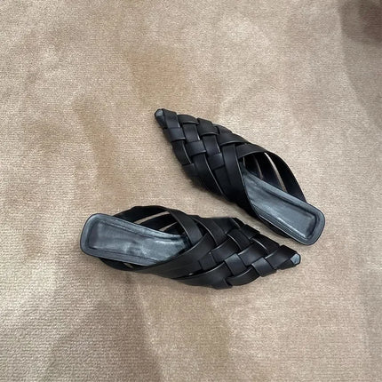 Zapatillas de moda para mujer, negras, cuero entrelazado, estilo elegante, punta puntiaguda