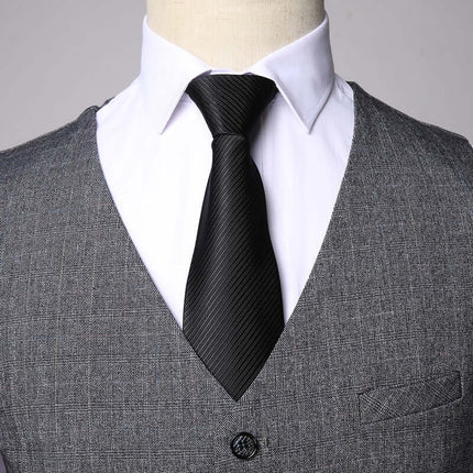Traje de tres piezas para hombre de corte ajustado