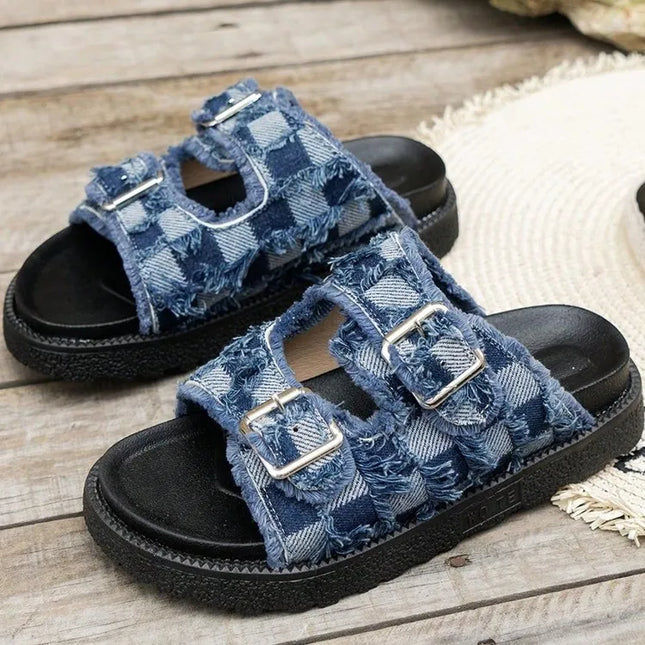 Sandalias casuales de tela con hebilla y diseño a cuadros