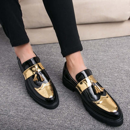 Zapatos de vestir con borlas estilo británico