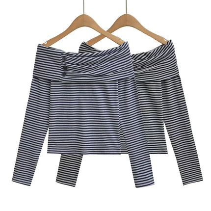 Camiseta a rayas con hombros descubiertos, vista frontal