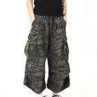 Pantalones cortos cargo denim en camuflaje de mujer