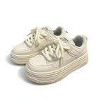 Zapatillas plataforma blancas modernas