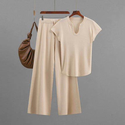 Conjunto de punto con cuello en U y manga corta