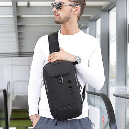 Mochila de pecho BANGE, antirrobo y con tecnología USB - tugranalmacen.com