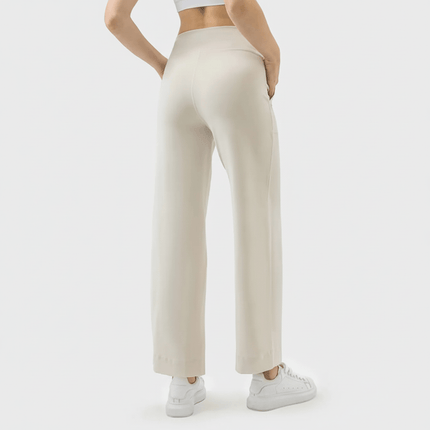 Pantalones deportivos con cordón y bolsillos
