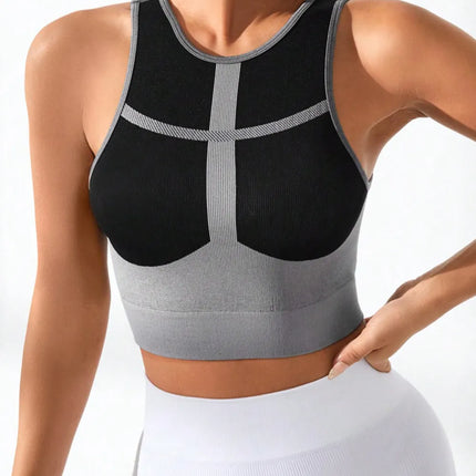 Camiseta deportiva de poliamida con cuello redondo