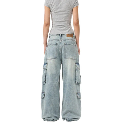Jeans cargo oversize de mujer, cómodos, modernos y con un estilo streetwear que marca tendencia.