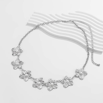 Cadena de cuerpo con estrellas de mar y perlas para playa