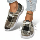 Zapatos planos sin cordones con punta redonda a cuadros