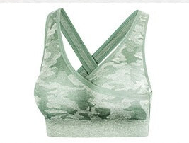 Conjunto deportivo de 3 piezas: Sujetador, Camiseta y Leggings.
