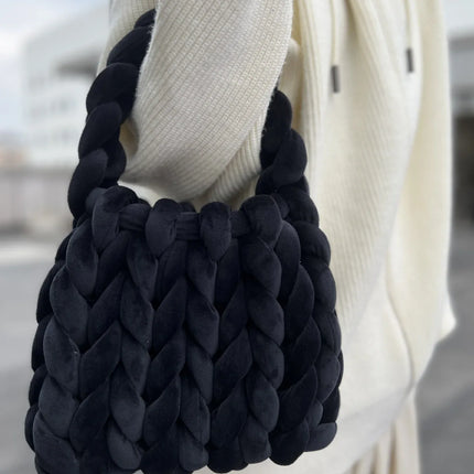 Bolsa de cartero tejida a mano con hilo hilado y núcleo de terciopelo de cristal. - tugranalmacen.com