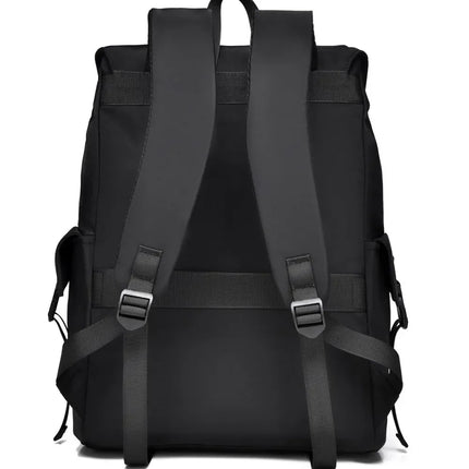 Mochila Leo con múltiples bolsillos y correa ajustable - tugranalmacen.com