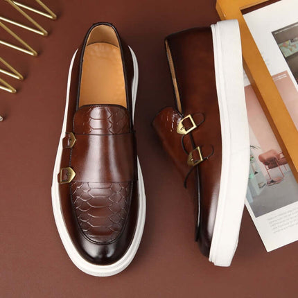 Mocasines marrones con plataforma blanca - Estilo casual elegante