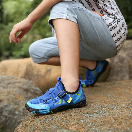 Zapatillas Escarpines unisex azules, diseño deportivo, material sintético, suela antideslizante