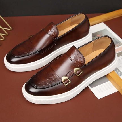 Mocasines marrones con plataforma blanca - Estilo casual elegante