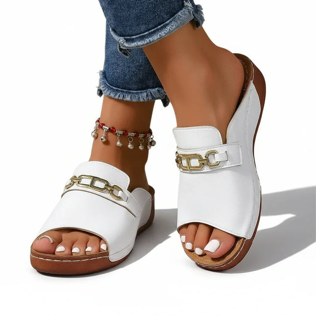 Sandalias Slip-On punta abierta en color beige