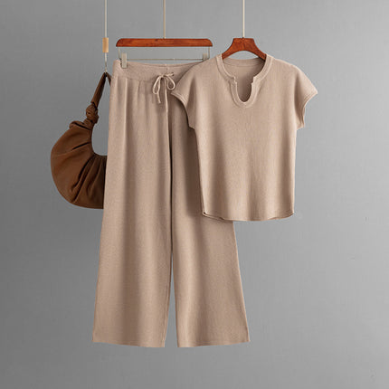 Conjunto de punto con cuello en U y manga corta