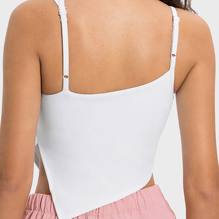 Camiseta deportiva elástica para mujer con cuello asimétrico