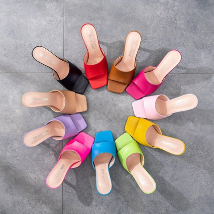 Sandalias Crystal Queen de tacón alto, punta cuadrada, colores variados, material sintético, estilo moderno