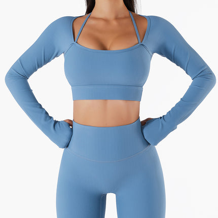 Conjunto de yoga de manga larga y corte ajustado