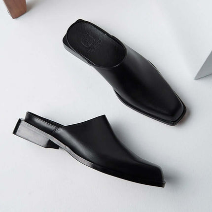 Zuecos de piel premium de diseño minimalista y puntera cuadrada