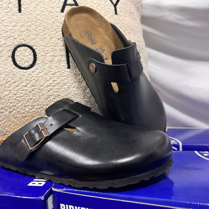 Sandalias minimalistas de cuero con tacón oculto para mujer