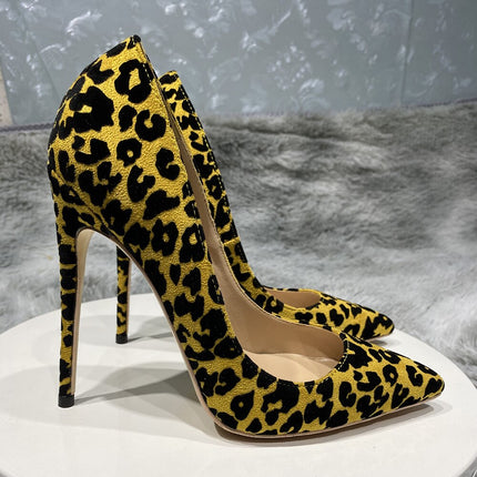 Zapatos de tacón alto con estampado animal para eventos
