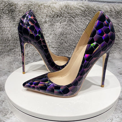 Elegantes zapatos de tacón alto con diseño geométrico para fiestas
