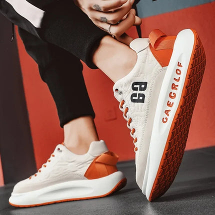 Zapatillas deportivas para hombre con suela gruesa y diseño moderno, ideales para el día a día.