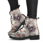 Botas góticas con estampado de calavera blanca