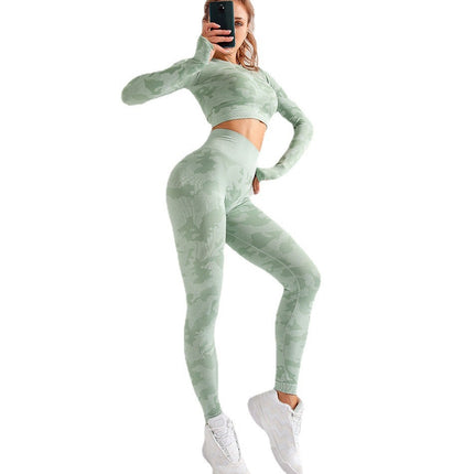 Conjunto deportivo de 3 piezas: Sujetador, Camiseta y Leggings.