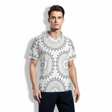 Camiseta de hombre blanca con diseño tribal