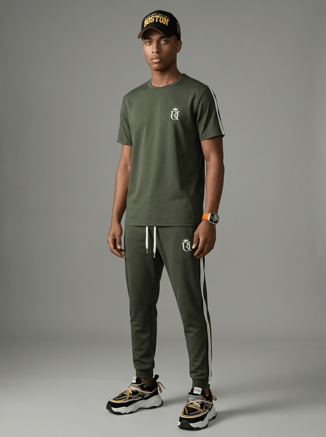 Conjunto deportivo de hombre con bordado - Camiseta y pantalón color verde